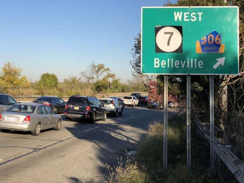 View east along Hudson County Route 508 (Newark-Jersey City Turnpike) at the exit for New Jersey State Route 7/Hudson County Route 506 WEST (Belleville) in Kearny, Hudson County, New Jersey