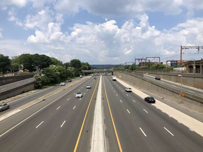 View west along Interstate 280 (Essex Freeway) from the overpass for South Arlington Avenue in East Orange, Essex County, New Jersey