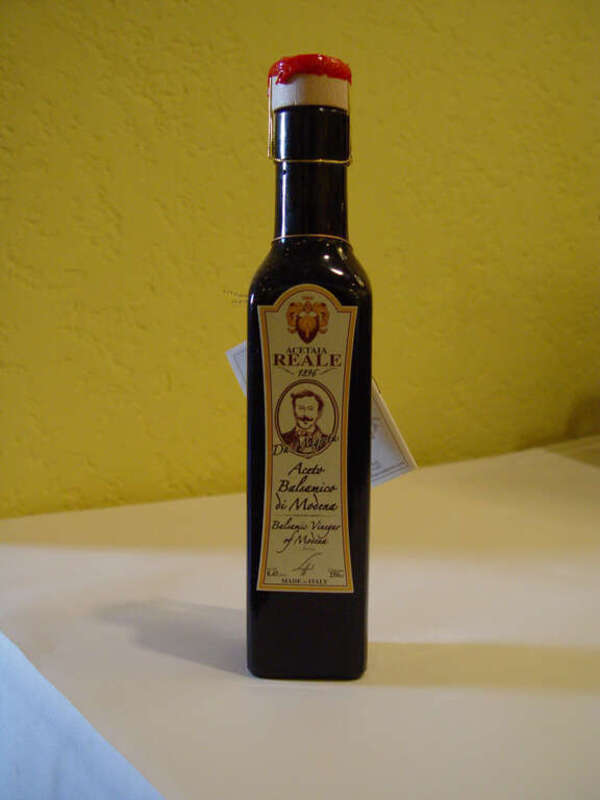 Aceto Balsamico &quot;Acetaia reale&quot; proposed by Antonio Paradossi of &amp;lt;a href=&quot;www.ItalianHarvest.com&quot;&amp;gt;Italian Harvest&amp;lt;/a&amp;gt;.