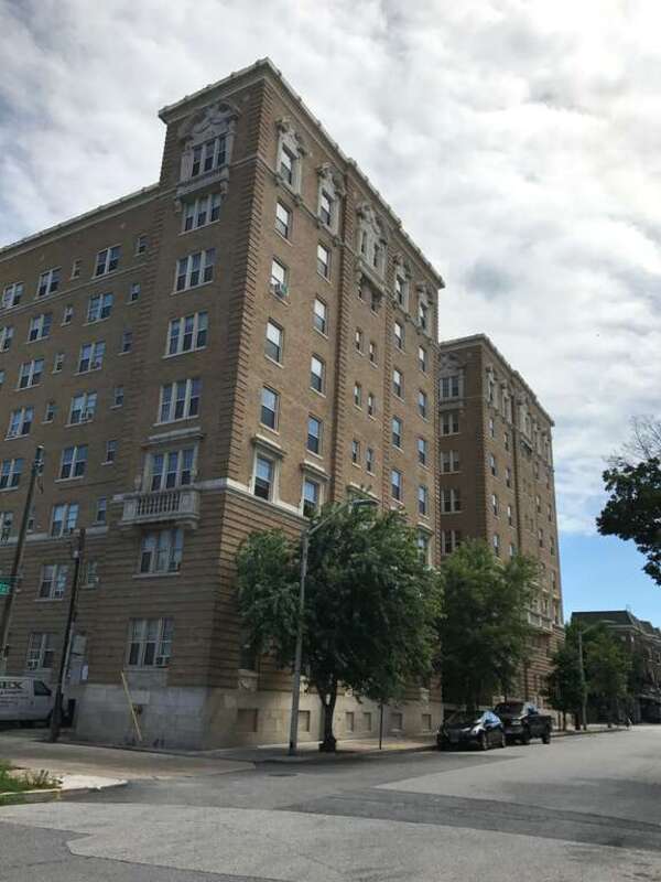 South facade of Wyman Towers, Baltimore. View from E 31st Street. Photograph by Eli Pousson, 2017 June 24.