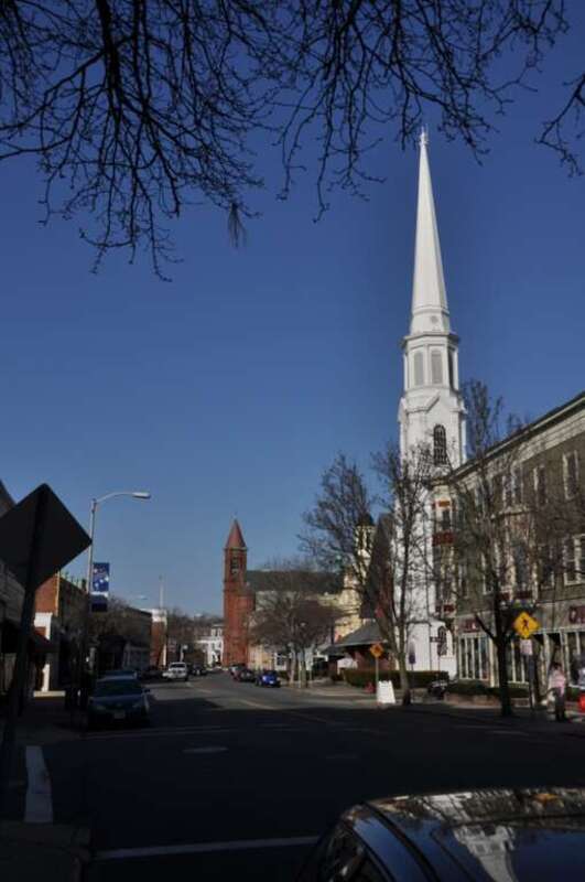 Cabot Street in the Beverly Center Business District of Beverly, Massachusetts.



This is an image of a place or building that is listed on the National Register of Historic Places in the United States of America. Its reference number is 84002313.
