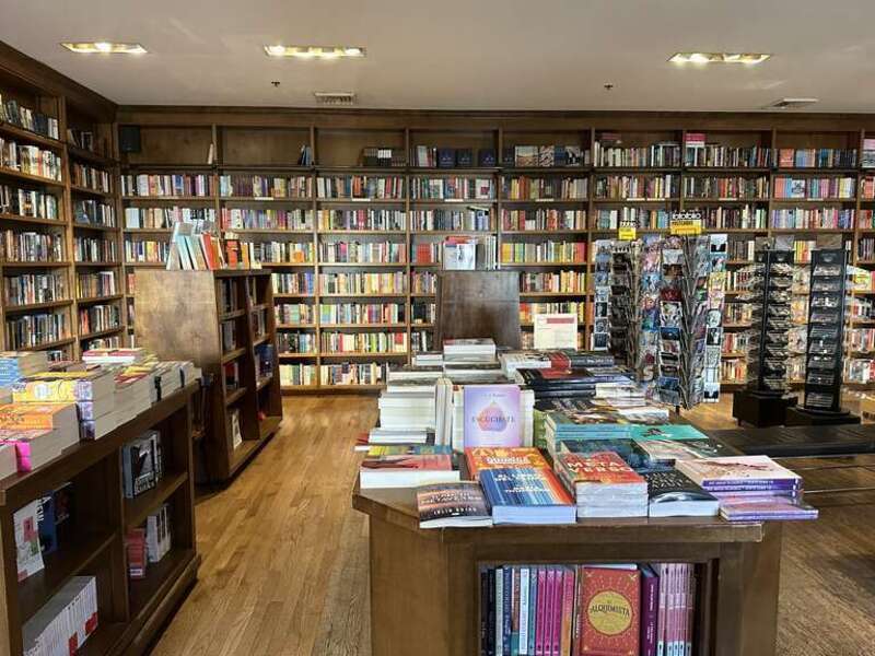 Books &amp;amp; Books, Coral Gables Florida, April 2023