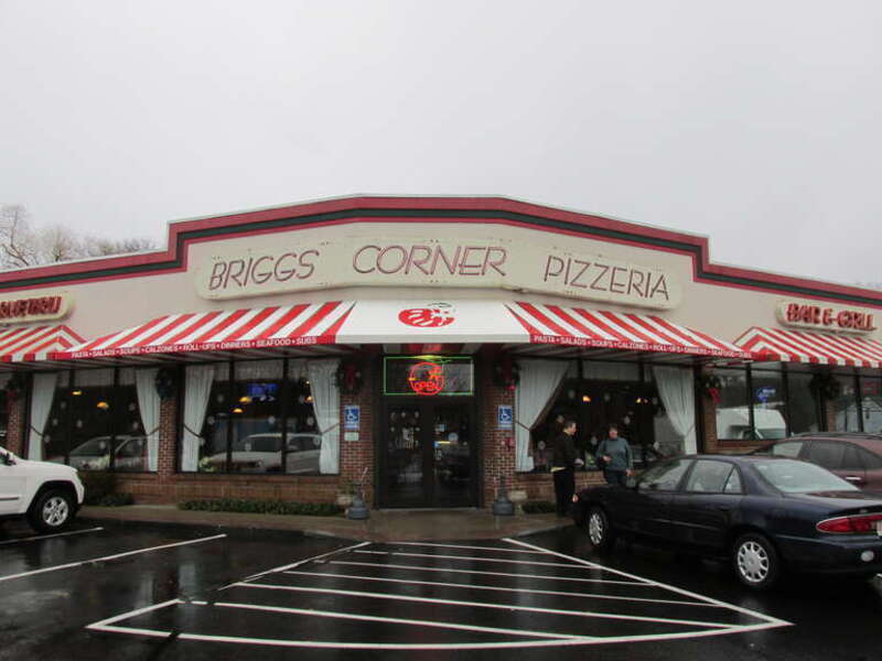 Briggs Corner Pizzeria, Briggs Corner Massachusetts