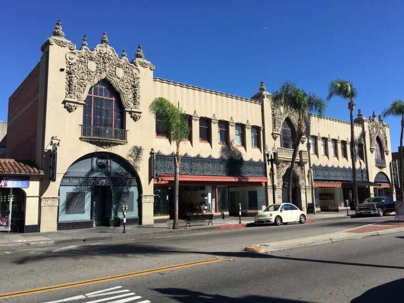 California, Santora Building.