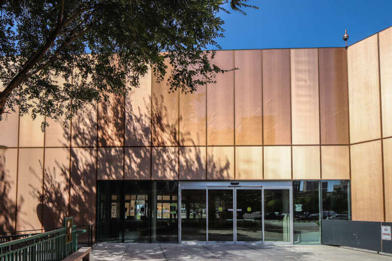 Central Library, Des Moines Public Library, 1000 Grand Ave., Des Moines. Architect: David Chipperfield. Date of opening: April 8, 2006. The building is noted for its 18-foot copper-mesh glass walls.