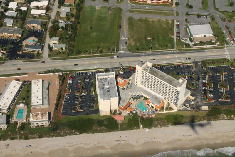 More images at https://www.flickr.com/photos/formulanone/