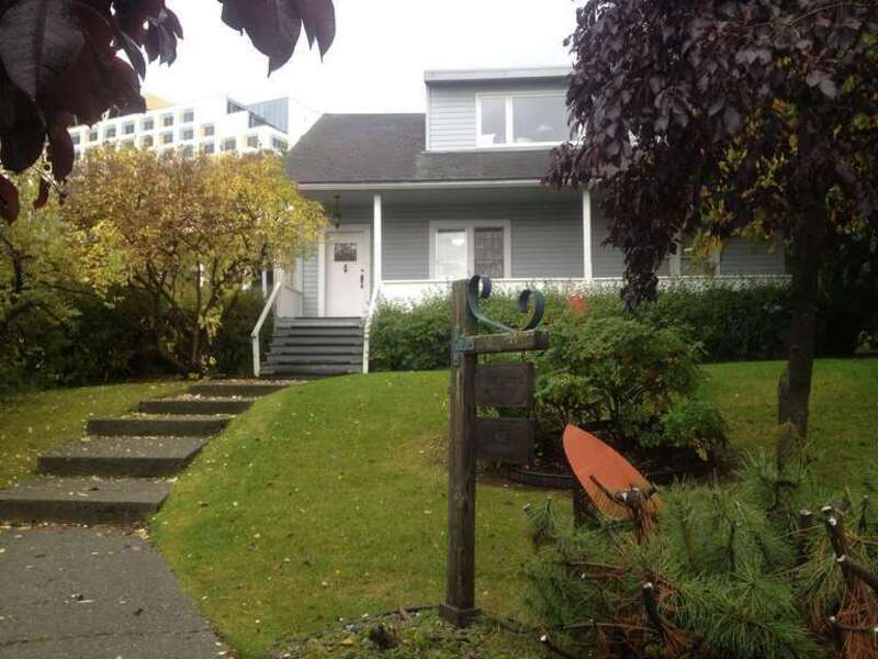 This is an image of a place or building that is listed on the National Register of Historic Places in the United States of America. Its reference number is 90000825.