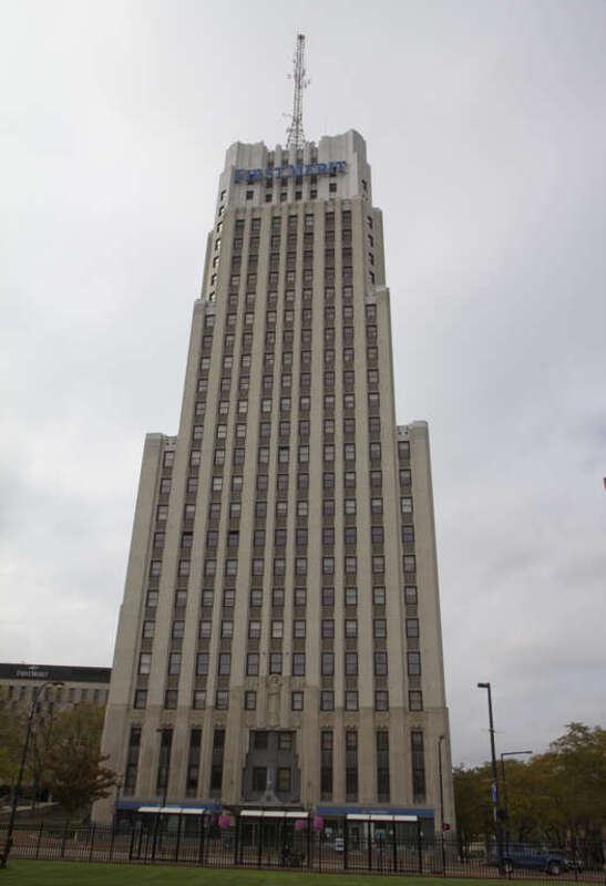 FirstMerit Tower, 106 South Main Street, Akron, Summit County, Ohio - view west showing east face.