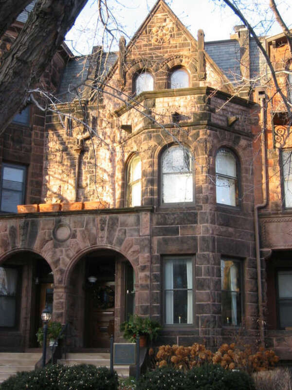 w:F. Scott Fitzgerald House in Saint Paul, Minnesota.  This is one unit of a rowhouse.