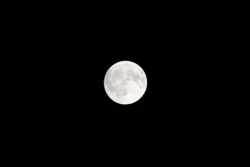 500px provided description: Nice bright moon on this chilly night. [#night ,#moon ,#full moon]