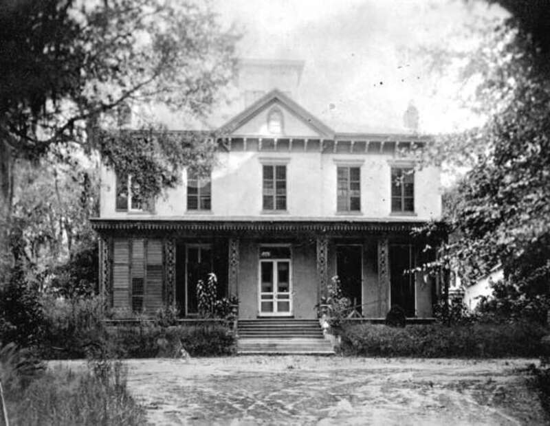 Local call number: PR12176
Title: Goodwood Plantation, before remodeling: Tallahassee, Florida
Date: ca. 1917
General note: Construction on the house began in the early 1830's by Hardy Bryan Croom, eldest son of a wealthy North Carolina planter. The