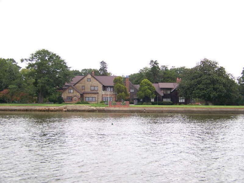 From South, appearance from Lafayette River