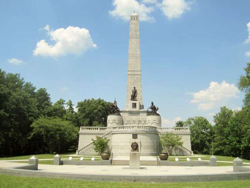 The Lincoln Tomb in Springfield, a national landmark (1865). It is the final resting place of Lincoln and most of his immediate family (Robert Todd Lincoln is buried in Arlington Cemetery). Lincoln died on April 15, 1865, and a group immediately
