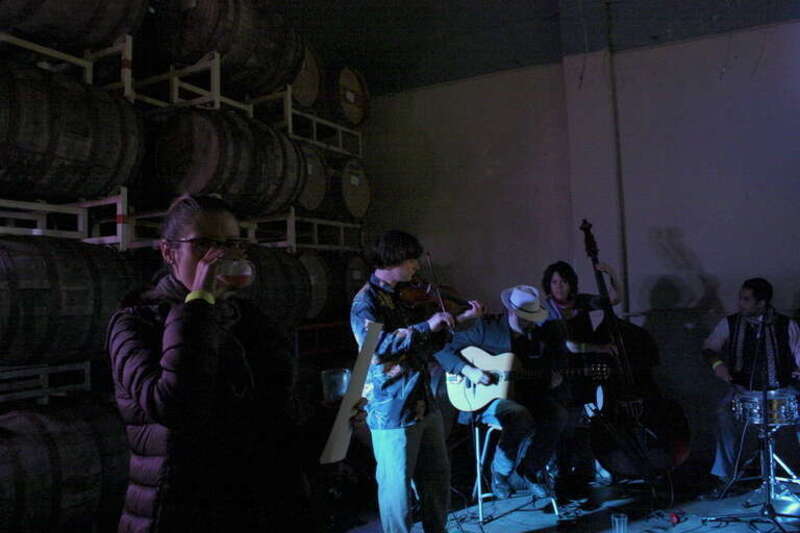 The event had live music as well. In addition to Fremont Brewing's Susan, our other favorite for the evening was the Icculus IPA and Holy Mole Cascadian Dark IPA from Big Time Brewery.