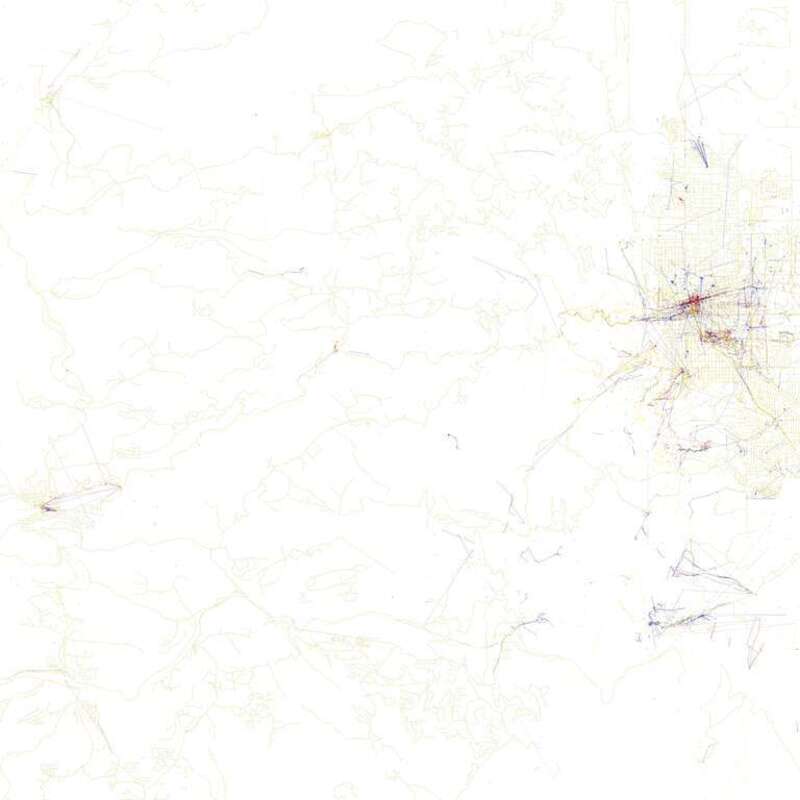 Blue pictures are by locals.  Red pictures are by tourists.  Yellow pictures might be by either.

Base map © OpenStreetMap, CC-BY-SA