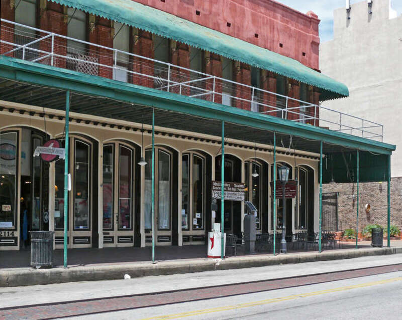 Originally built after 1877, this structure was rebuilt after an 1881 fire. Although owned at the time by D.D. Mallory of Baltimore, it was occupied by wholesale grocers Moore, Stratton &amp;amp; Co. and other businesses. It was known throughout much of