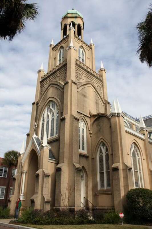 Front of the Mickve Israel Synagogue in Savannah, GA