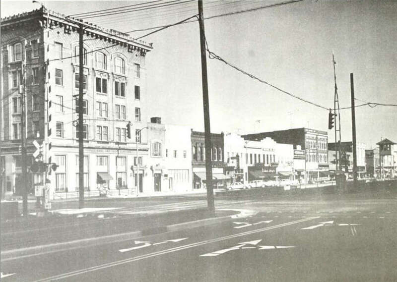View of downtown Rocky Mount (http://digital.ncdcr.gov/u?/p249901coll22,66572)