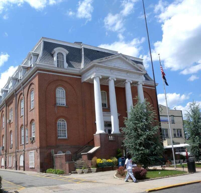 Looking northwest at Municipal Building of en:Orange, New Jersey on a sunny midday.