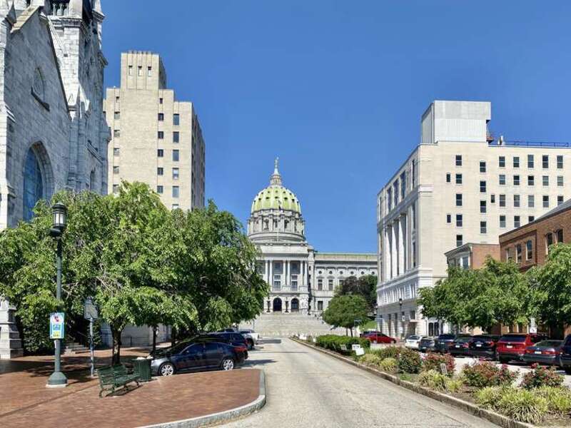 Built between 1902 and 1906, this Beaux Arts-style building was designed by Joseph Miller Huston to house the state government of Pennsylvania.  The building was constructed around a nucleus consisting of a heavily modified temporary capitol