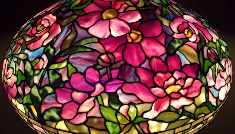peony table lamp detail - Tiffany Studios