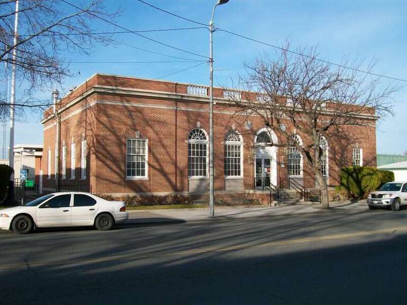 A post office in downtown Pasco, Washington.