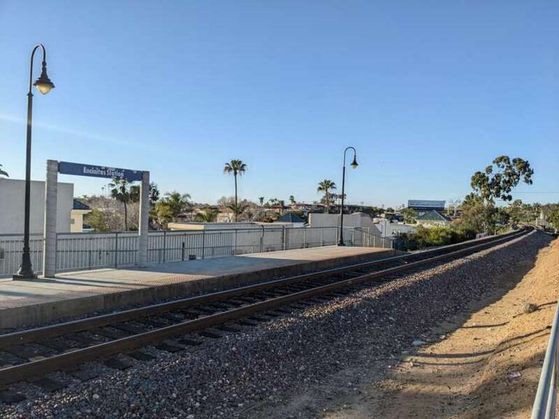 Railroad tracks at Encinitas Station looking north