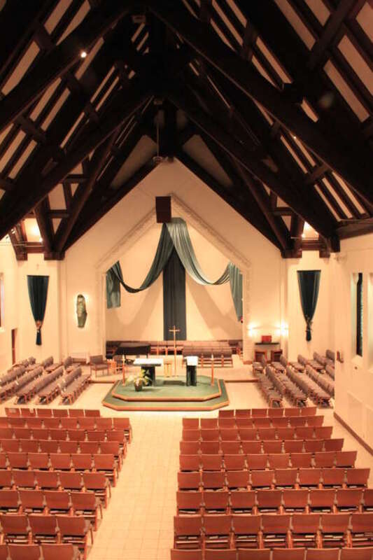 Saint Mary Student Parish Catholic Church sanctuary, 331 Thompson Street, Ann Arbor, Michigan. Camera location42° 16′ 40.84″ N, 83° 44′ 34.87″ W View this and other nearby images on: OpenStreetMap 42.278011;  -83.743019