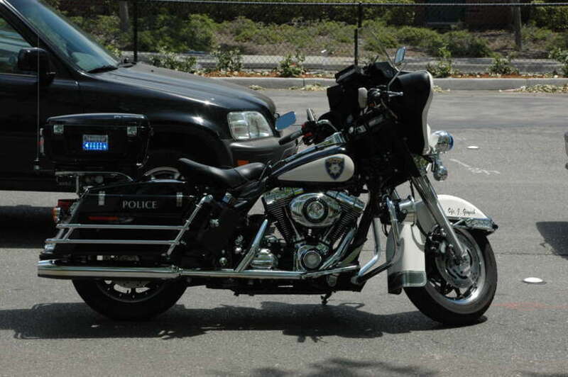 San Ramon Motorcycle Police - Lights flashing