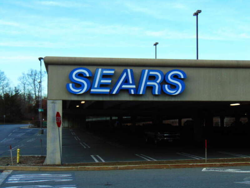 Sears (Emerald Square Mall, North Attleboro, Massachusetts)
