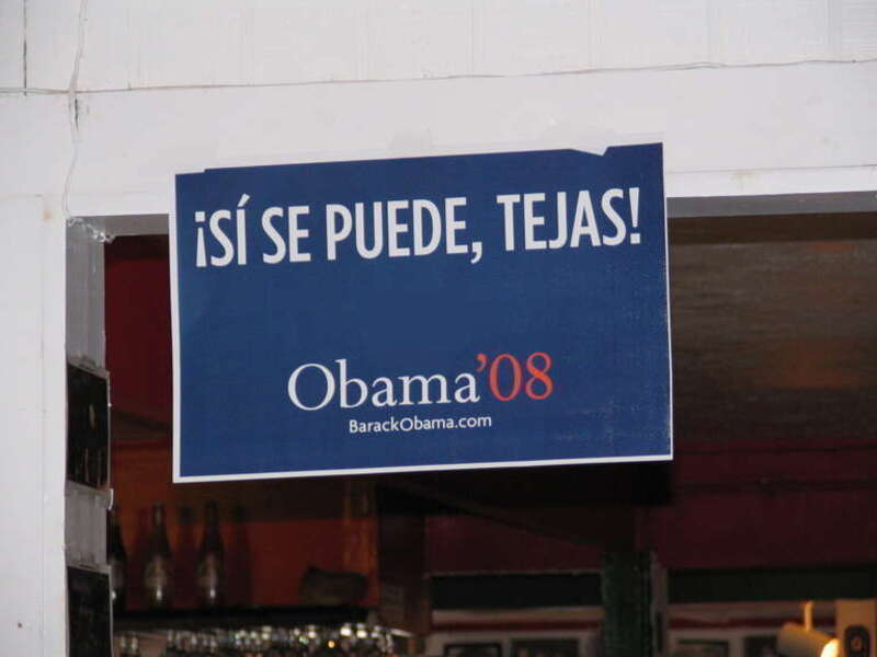 Spanish rally card for the Barack Obama presidential campaign in Austin, Texas, reading &quot;Sí se puede, Tejas!&quot;. Obama sunrise logo removed due to copyright concerns.