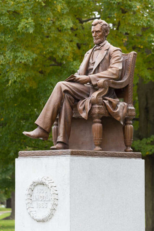Statue of Abraham Lincoln in Library Park, Kenosha, Wisconsin. A copy of the statue in Hackley Park, Muskegon, MI. Charles Henry Niehaus, 1909.