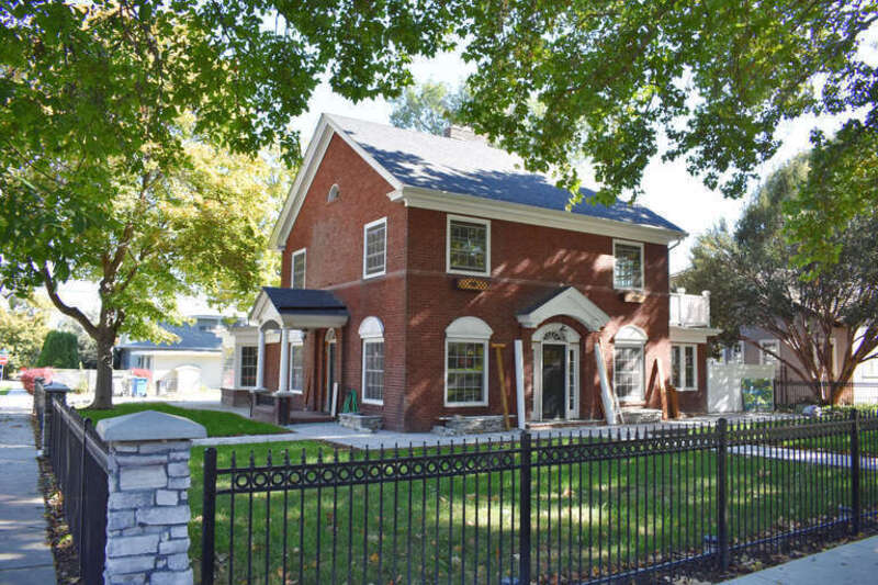 The Stowell and Mary Dudley House (1920) is part of the Caldwell Residential Historic District, also known as the Steunenberg Historic District. Dr. Dudley practiced medicine in Caldwell.