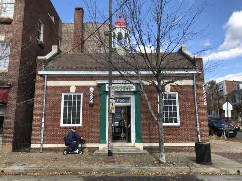 Photograph by Eli Pousson, 2017 November 22.