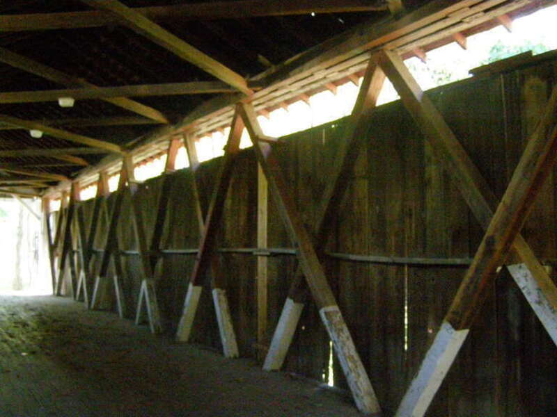 Smith Type IV truss in the Vermont Covered Bridge Kokomo, Indiana.