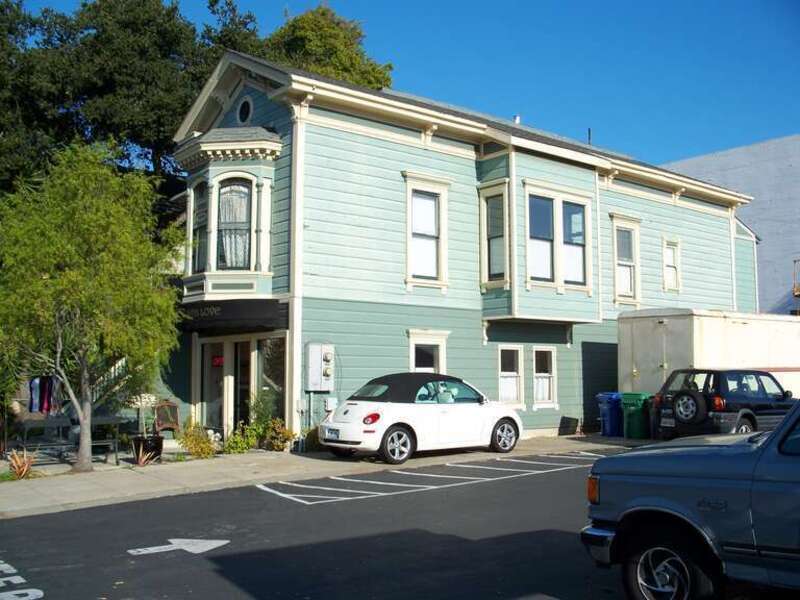 1214 Oak Street. Alameda, California, USA