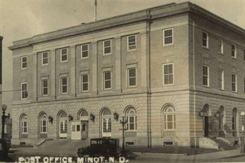 Photographic postcard of US Post Office, Minot