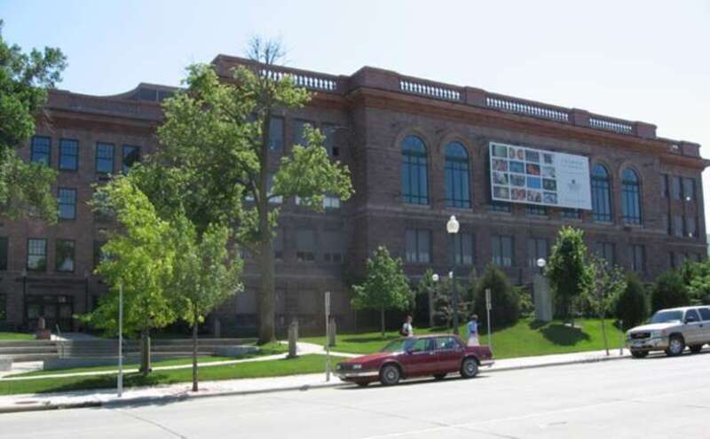 Washington Pavilion of Arts and Science, Sioux Falls, South Dakota. Taken 9 June 2007 by Jon Platek