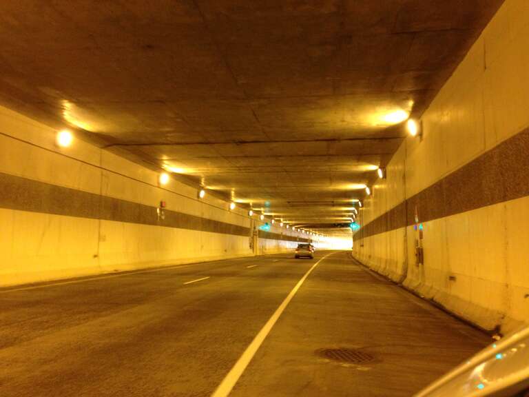 View northbound within the South Trenton Tunnel (New Jersey Route 29) in Trenton, New Jersey