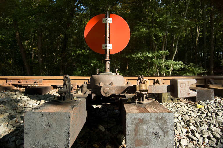 Blackwood siding switch