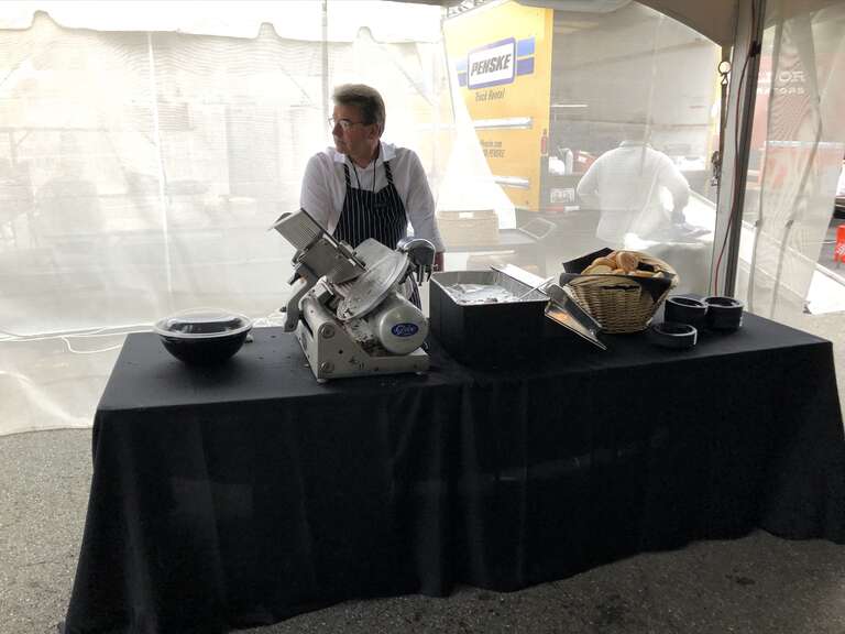 Station for carving pit beef