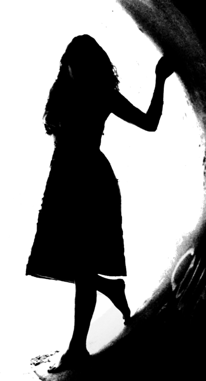 i got accepted to the hallmark institute of photography today! very exciting!
however, that means i have to pay the $100 enrollment fee, and seeing as my parents are not supporting my decision to go, i have to pay for it myself. but i don't have a