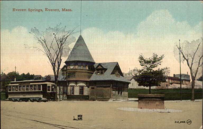 Early divided back postcard of Everett Springs trolley station (located at the intersection of Chelsea Street and Ferry Street)