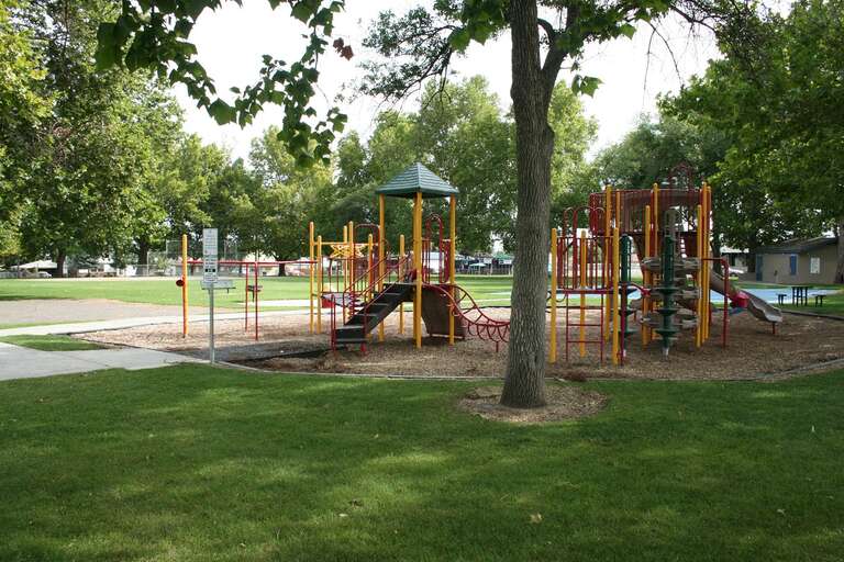 Fruitland Park, 2010 Kennewick Washington