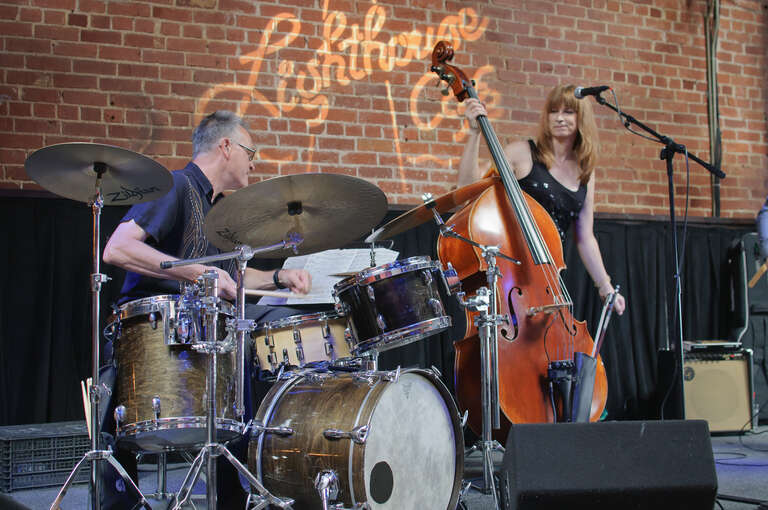 Jennifer Leitham performs at the Lighthouse Cafe, located next to the pier in Hermosa Beach, California, on a cool, cloudy Sunday midday. A lovely experience!

For this set, Leitham brought in different background musicians, including an unusual jazz