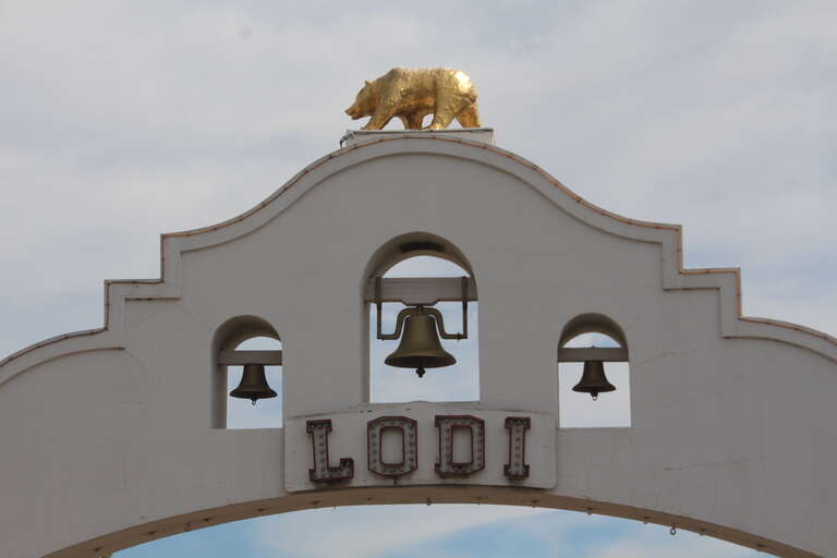 Lodi Arch View looking east (from downtown)