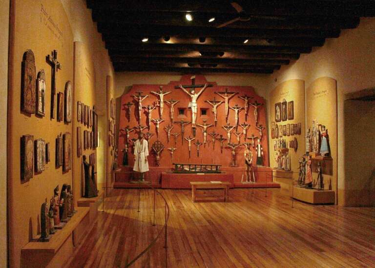 Santa Fe, New Mexico   - The Palace of the Governors (1610)
