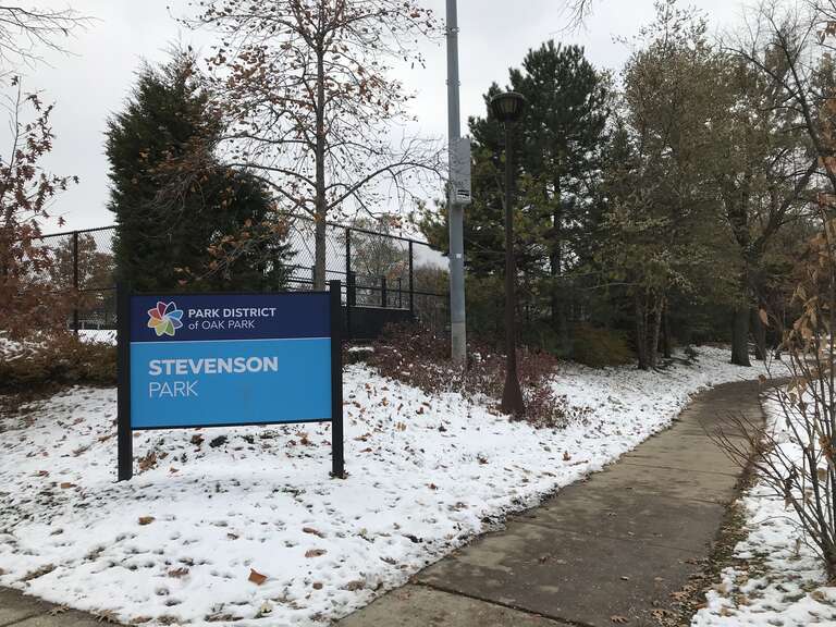 Stevenson Park 
Park District of Oak Park Stevenson Park