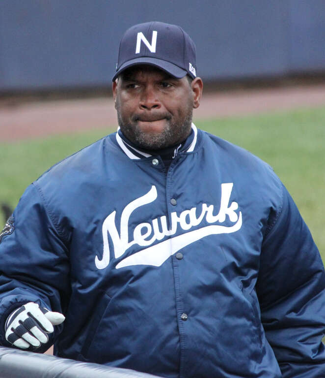 Newark Bears manager Tim Raines