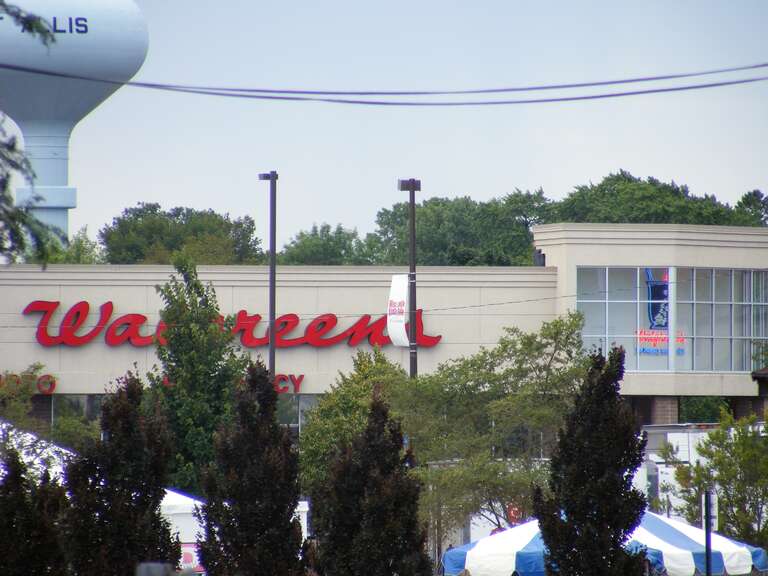 Walgreens Greenfield Ave